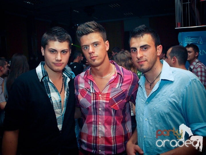 Warm up party în Student's Place, Student's Place