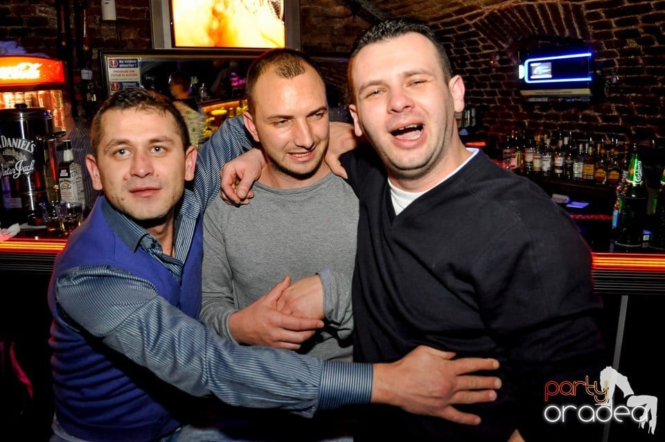 We Like to Party în Club Escape, 