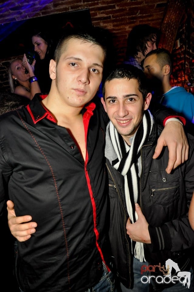 We Like to Party în Club Escape, 