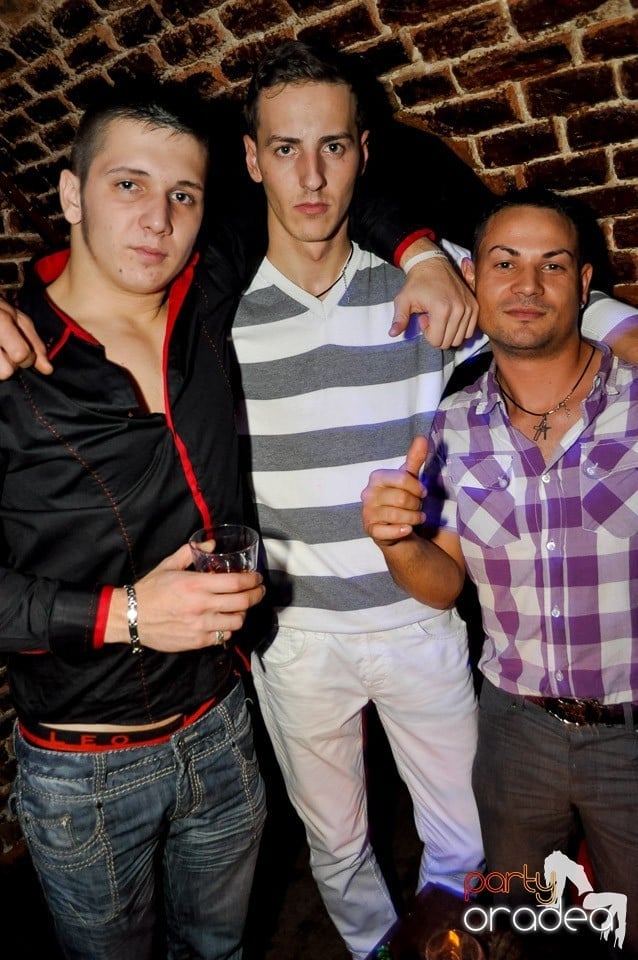 We Like to Party în Club Escape, 