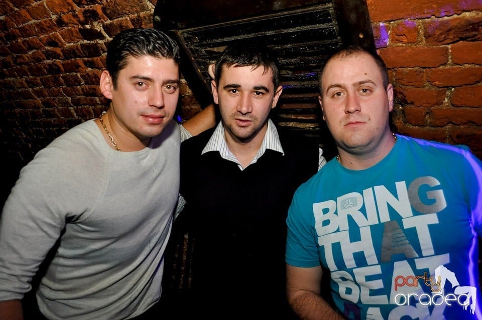 We Like to Party în Club Escape, 