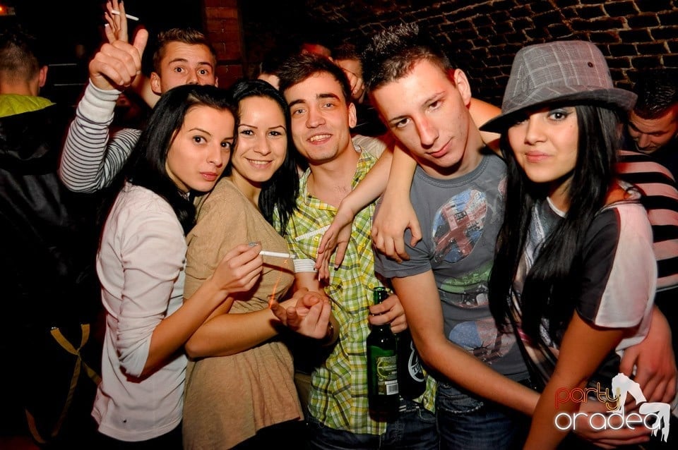 We Like to Party în Club Escape, 