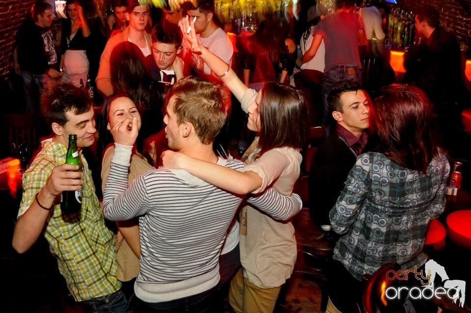 We Like to Party în Club Escape, 