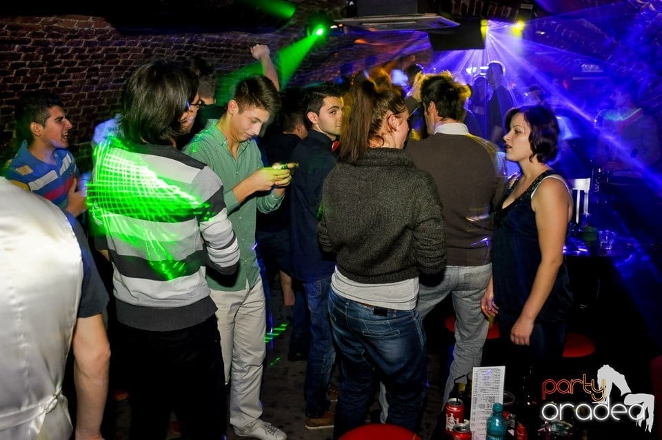 We Like to Party în Club Escape, 