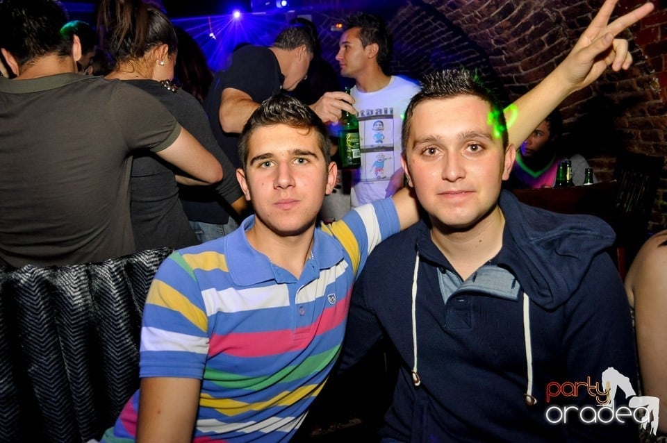 We Like to Party în Club Escape, 