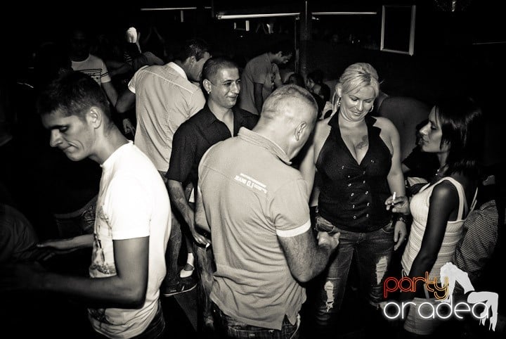 We Make Hits Party,