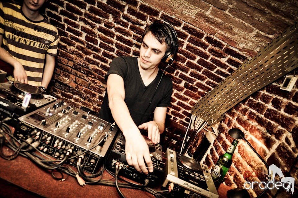 Wednesday party în Escape, 