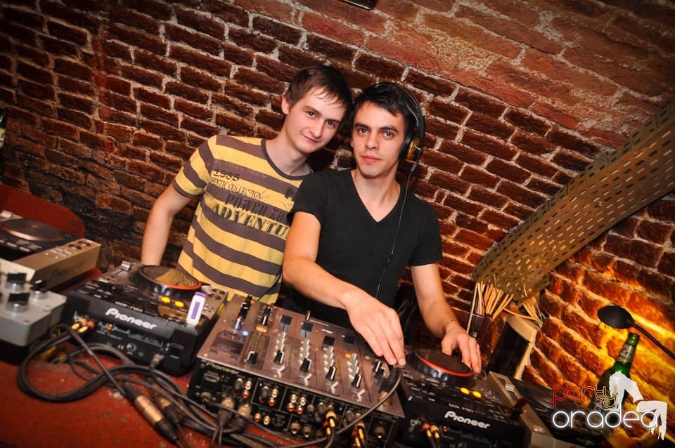 Wednesday party în Escape, 