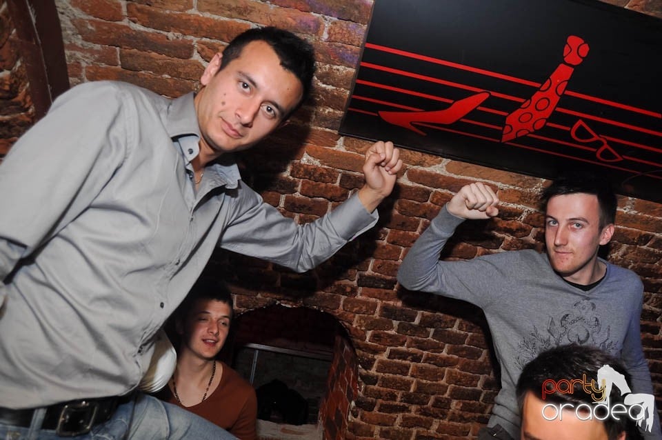 Wednesday party în Escape, 