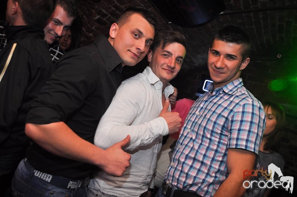 Wednesday party în Escape, 