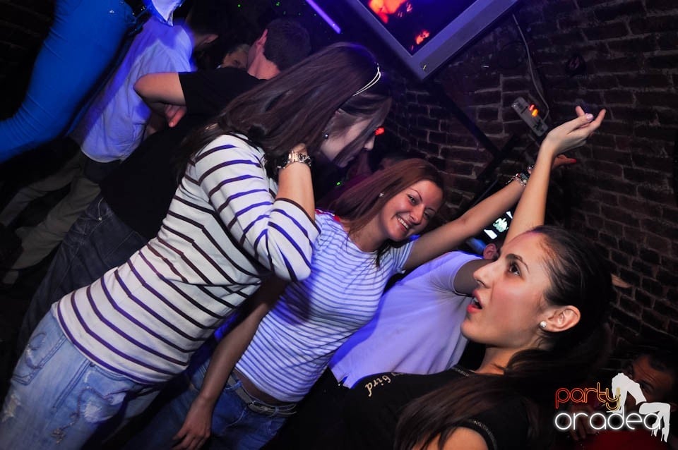 Wednesday party în Escape, 