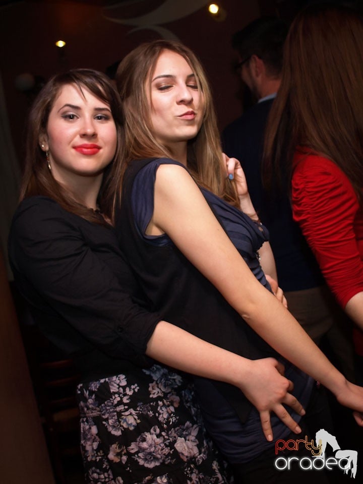 Weekend incendiar în Chanson,