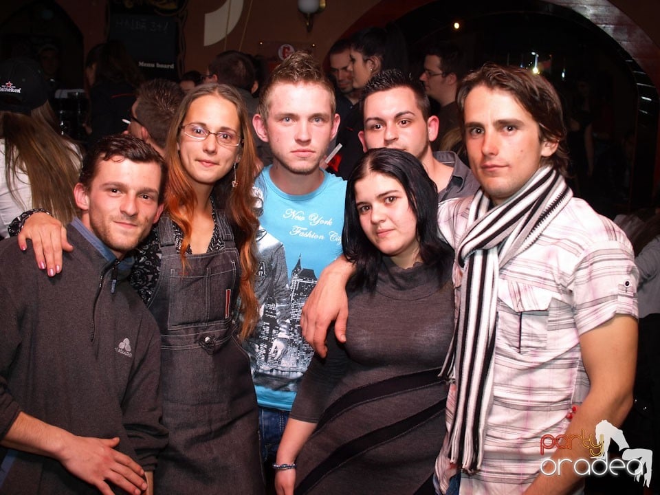 Weekend incendiar în Chanson,