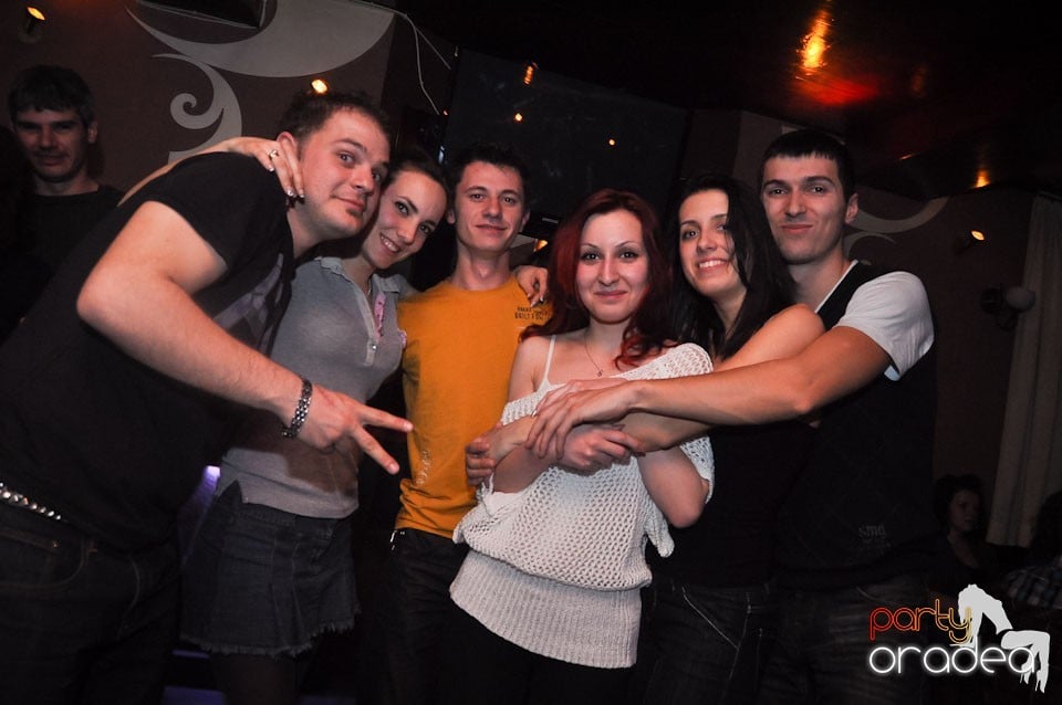 Weekend incendiar în Chanson,