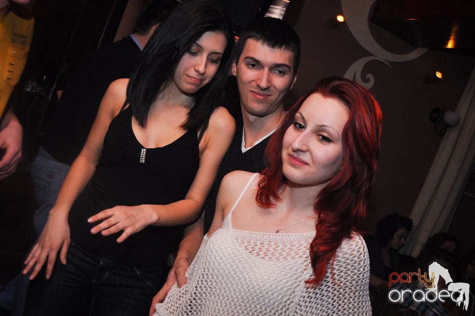Weekend incendiar în Chanson,