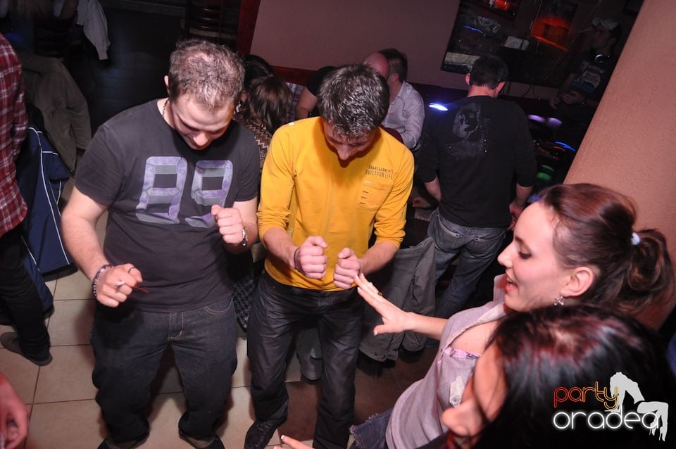 Weekend incendiar în Chanson,