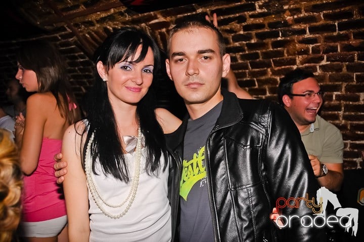 Weekend incendiar în Escape, 