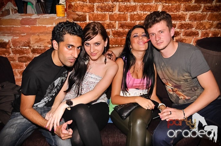 Weekend incendiar în Escape, 