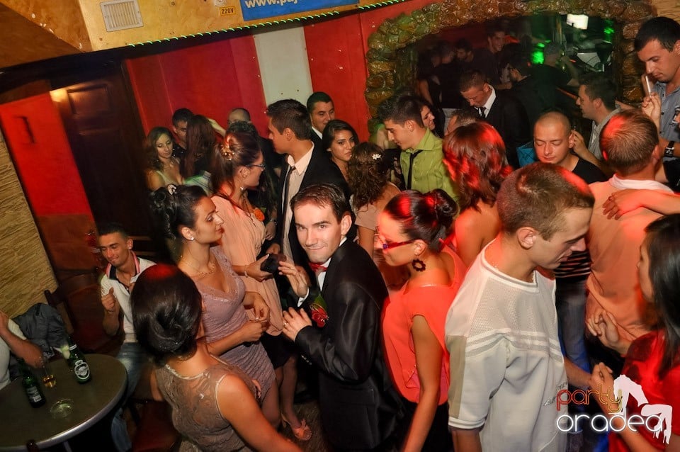 Weekend Party în Club Downtown,