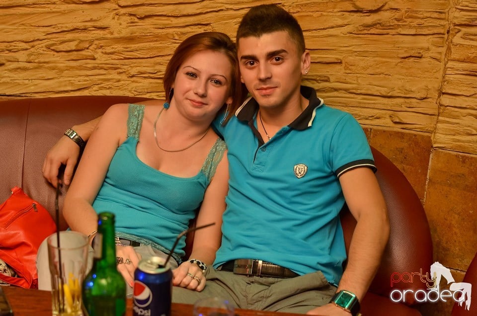 Weekend Party în Club Downtown,