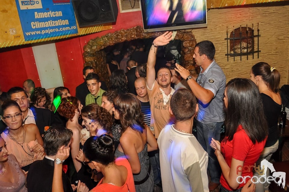 Weekend Party în Club Downtown,