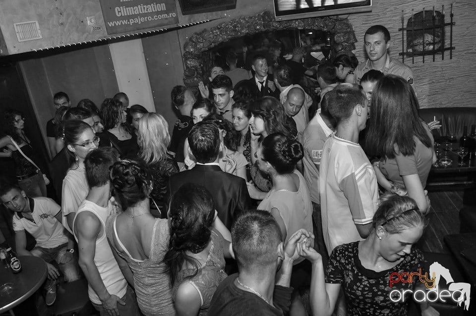 Weekend Party în Club Downtown,