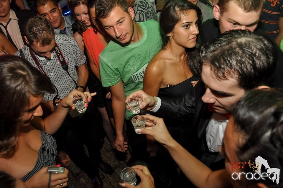 Weekend Party în Club Downtown,