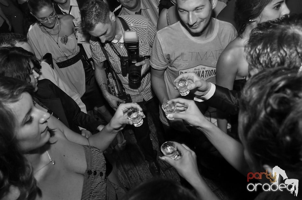 Weekend Party în Club Downtown,
