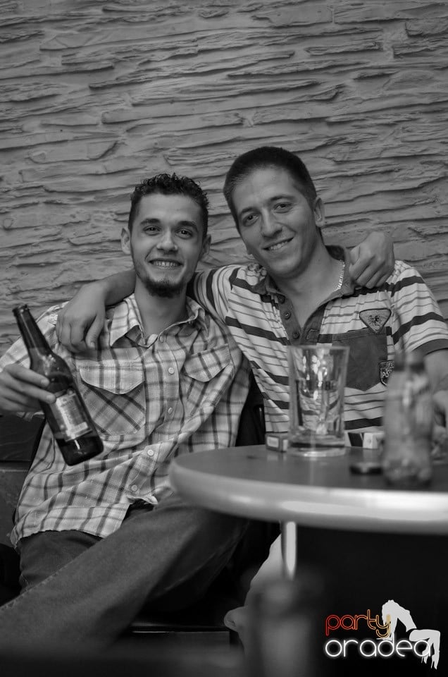 Weekend Party în Club Downtown,