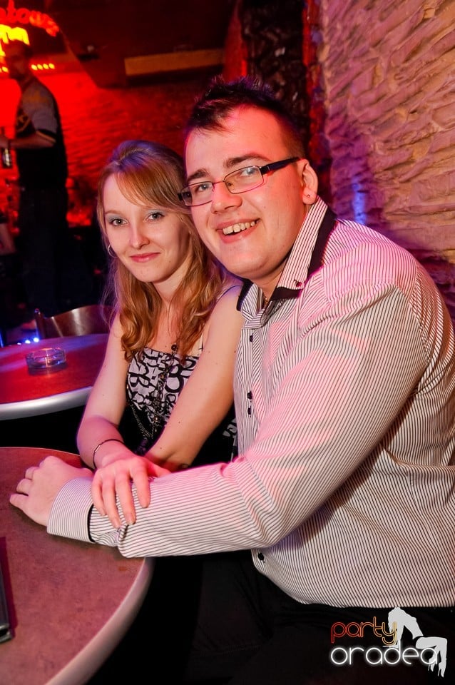 Weekend Party în Club Downtown, 