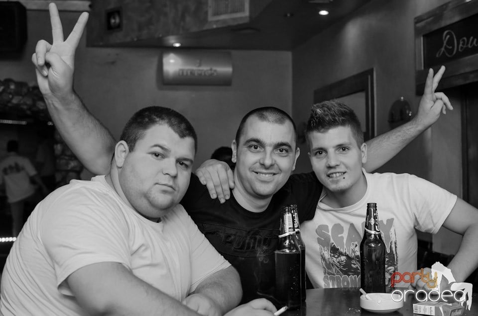 Weekend Party în Club Downtown,