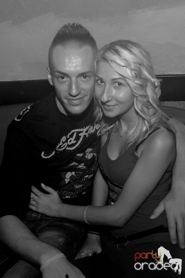 Weekend Party în Club Downtown,