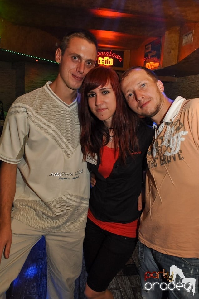 Weekend Party în Club Downtown,
