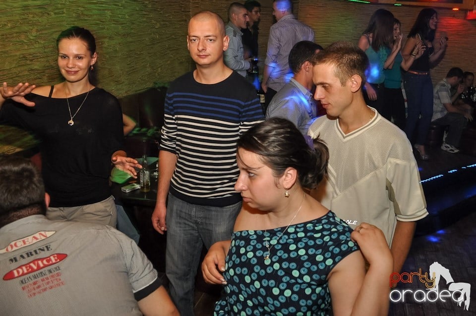Weekend Party în Club Downtown,