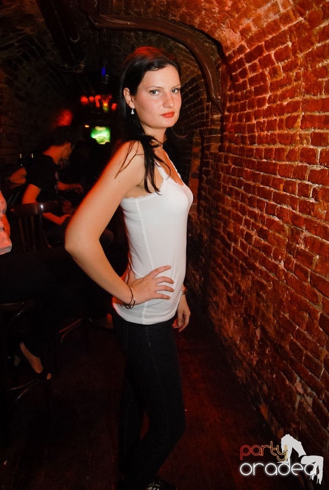 Weekend-ul începe în Club Escape, 