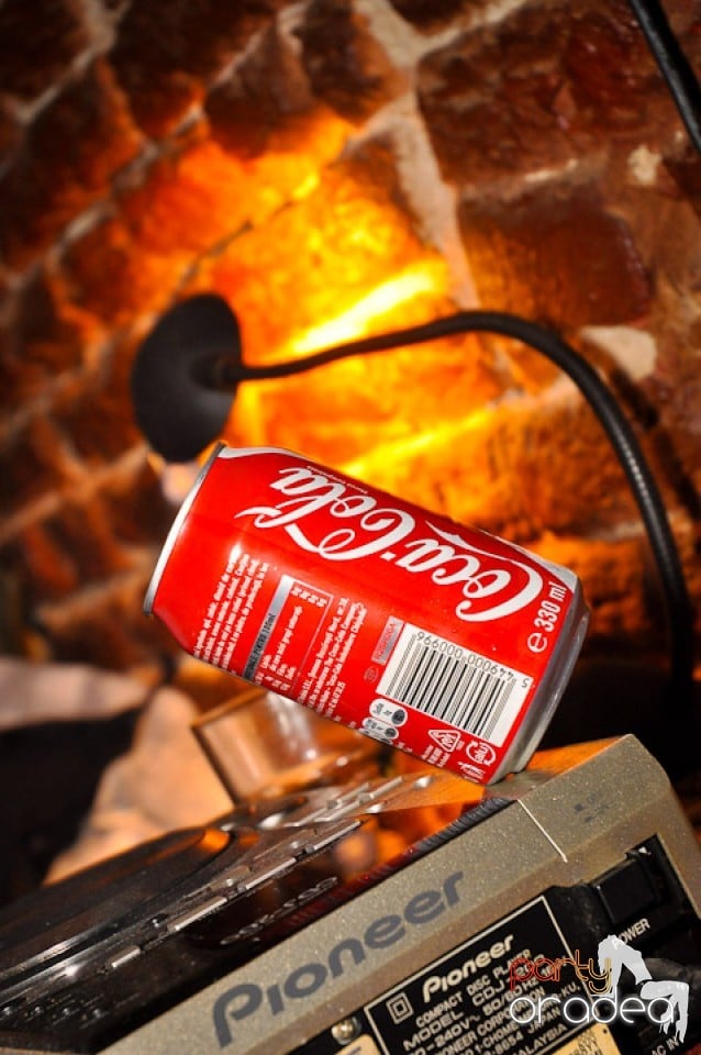 Weekend-ul începe în Club Escape, 