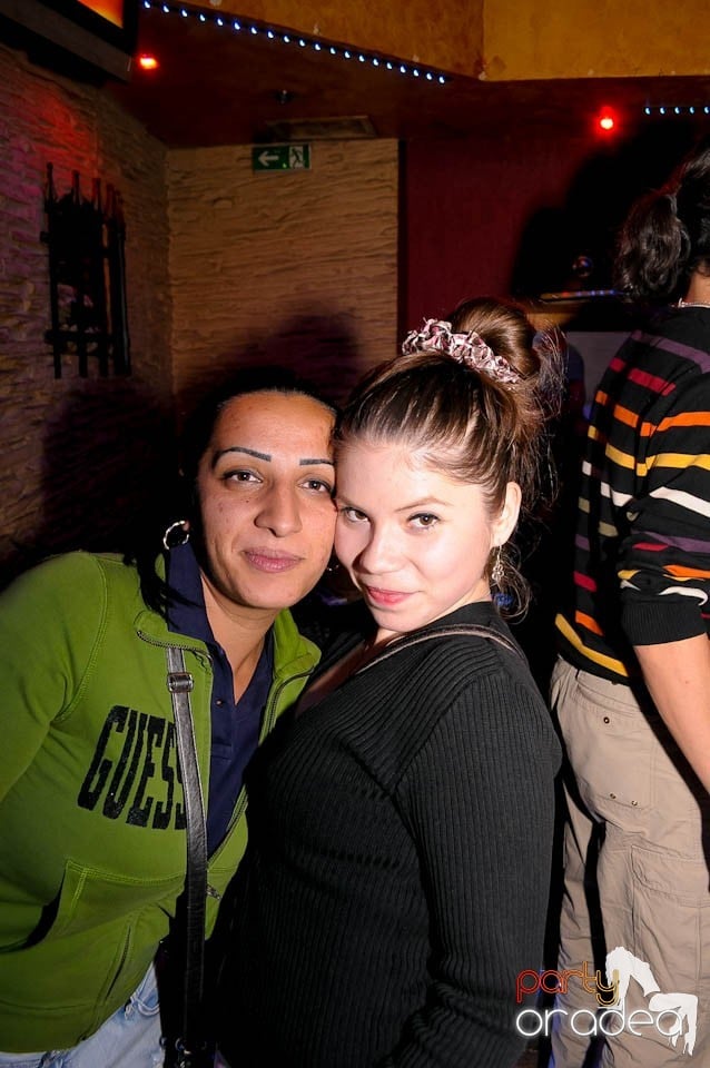 Weekend-ul începe în Downtown, 