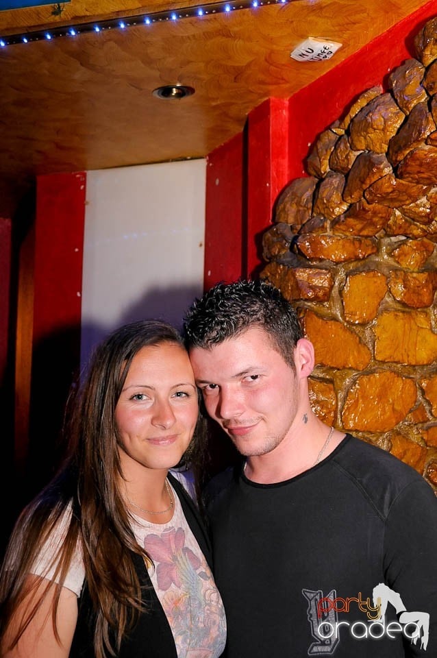 Weekend-ul începe în Downtown, 