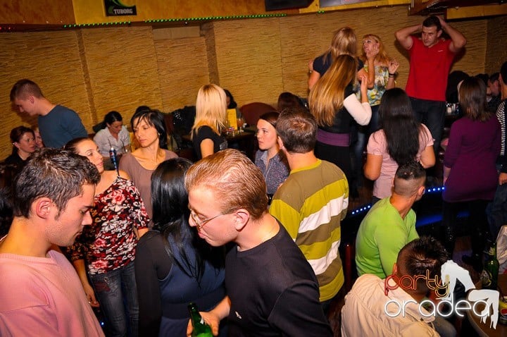 Weekend-ul începe în Downtown, 