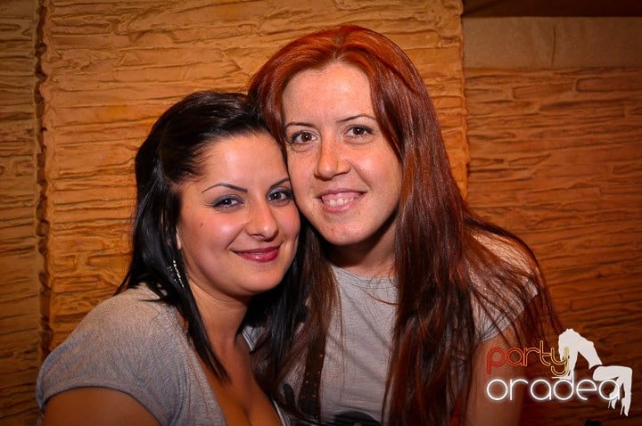 Weekend-ul începe în Downtown, 