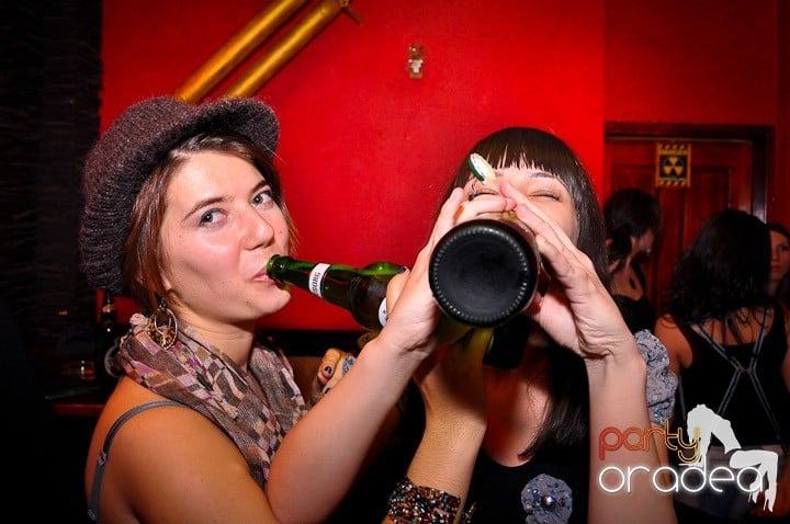 Weekend-ul începe în Downtown, 