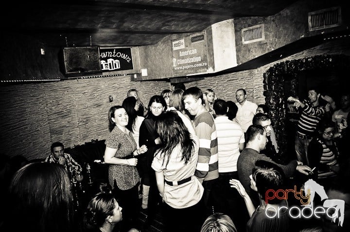 Weekend-ul începe în Downtown, 