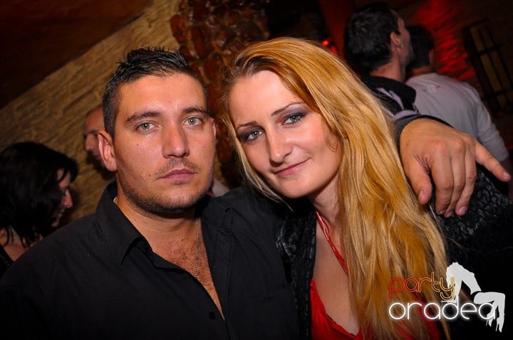 Weekend-ul începe în Downtown, 