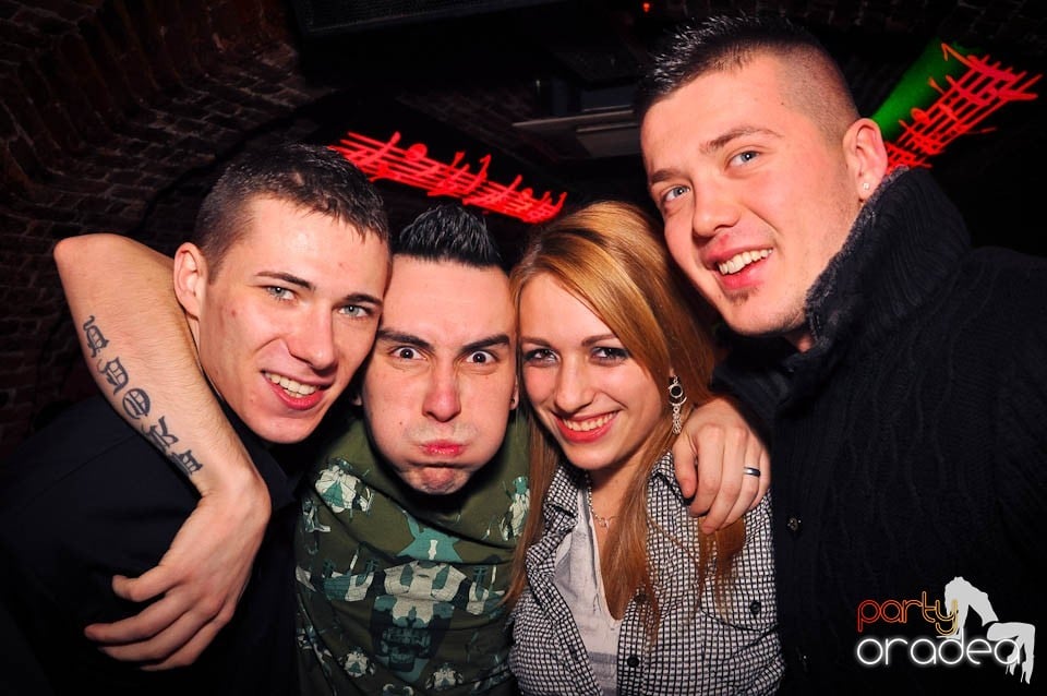 Weekend-ul începe în Escape,