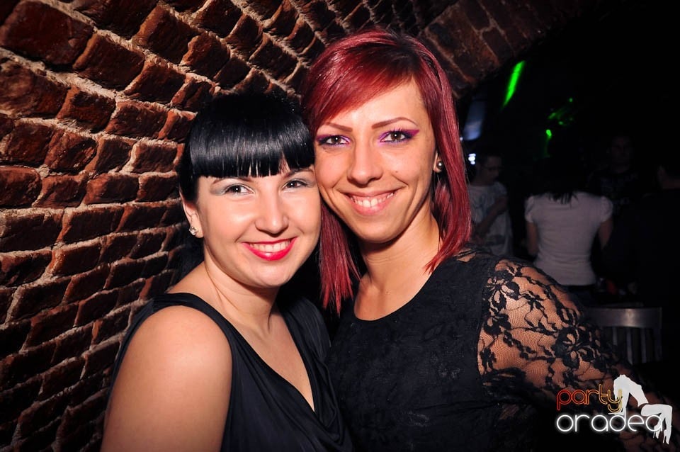 Weekend-ul începe în Escape,