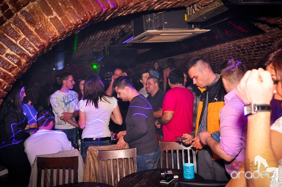 Weekend-ul începe în Escape,