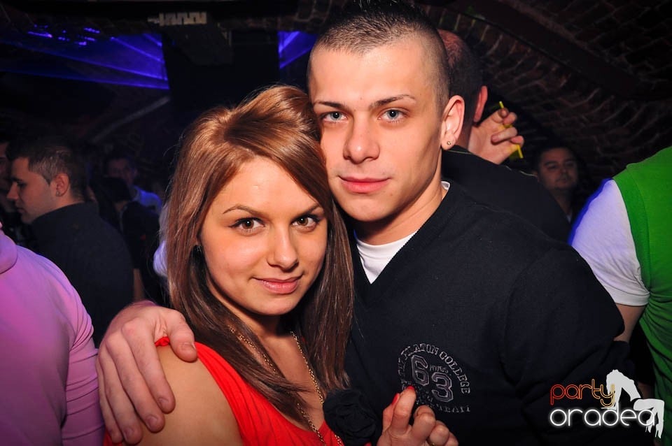 Weekend-ul începe în Escape,