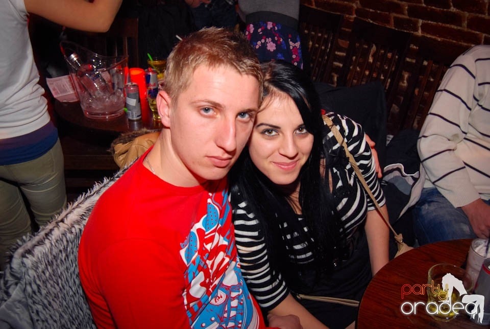 Weekend-ul se încheie în Escape,