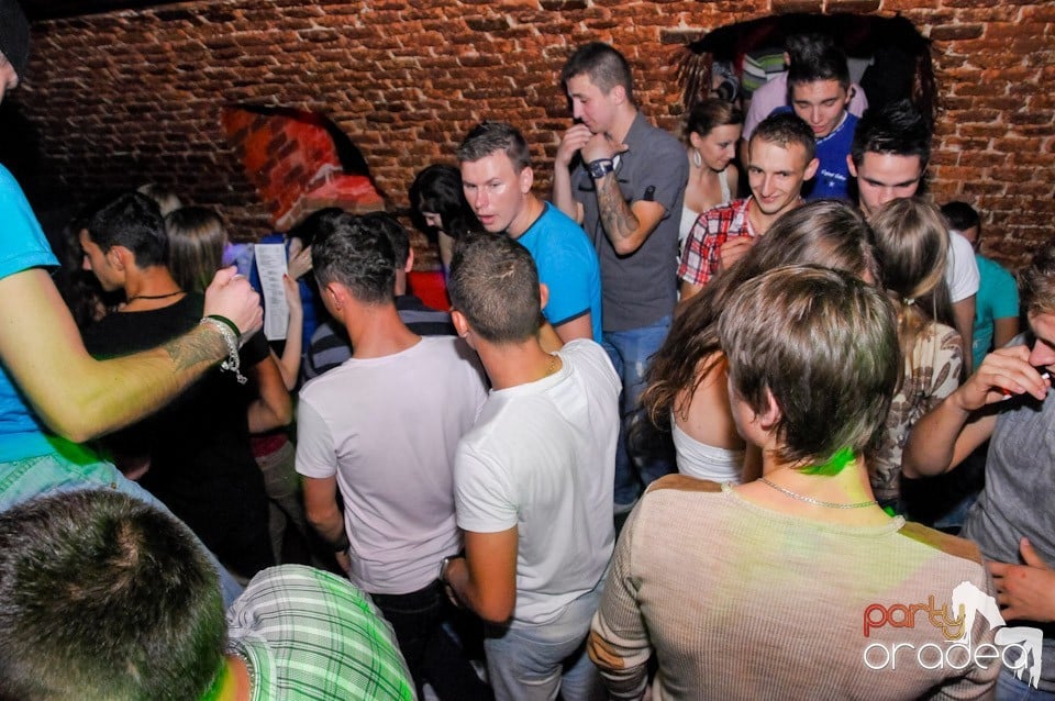 Welcome Bavk: NMD Student's Party, 