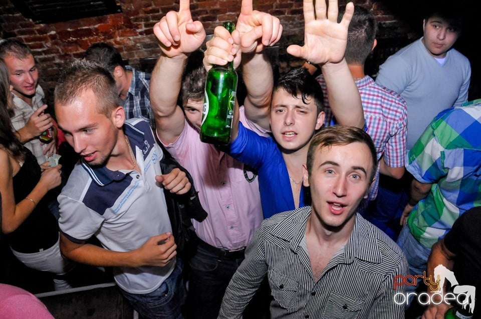 Welcome Bavk: NMD Student's Party, 